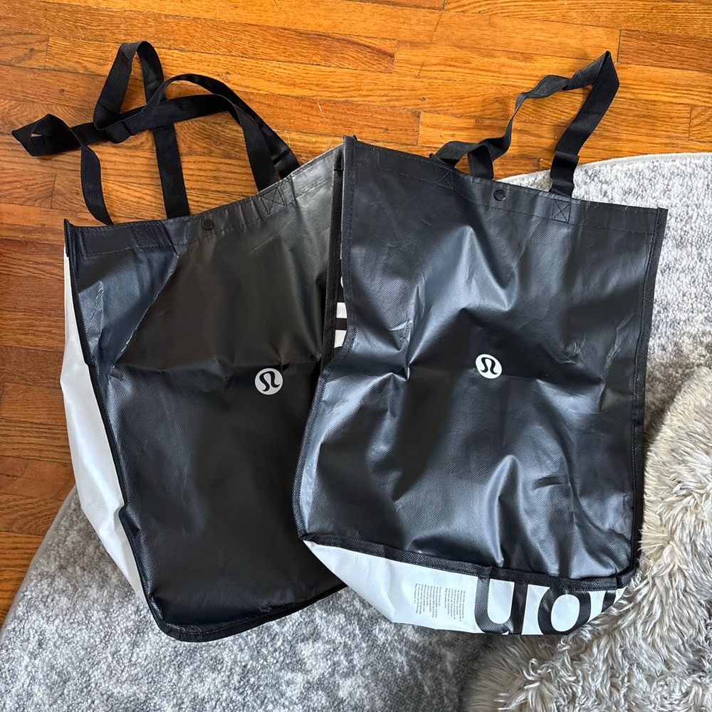 Lululemon large black bags